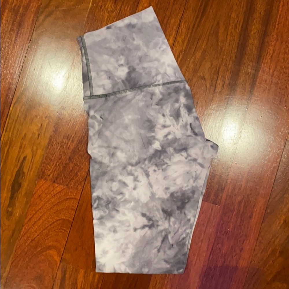 TIE DYE LULULEMON ALIGN 25”